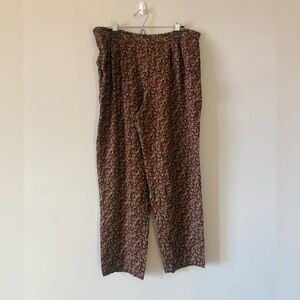 Liz Claiborne LizSport Vintage Leaf Print Pants Medium